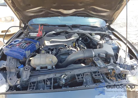 2021 Ford Mustang Ecoboost Premium z USA, uszkodzony, nr VIN 1FATP8UH3M5105279